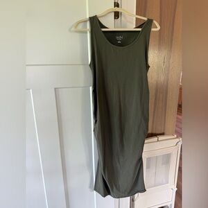 Isabel maternity fitted dress